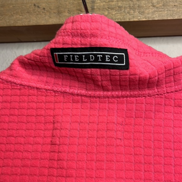 Southern Marsh FieldTec™ Dune Pullover Pink w/ Seersucker size Medium - Picture 8 of 10